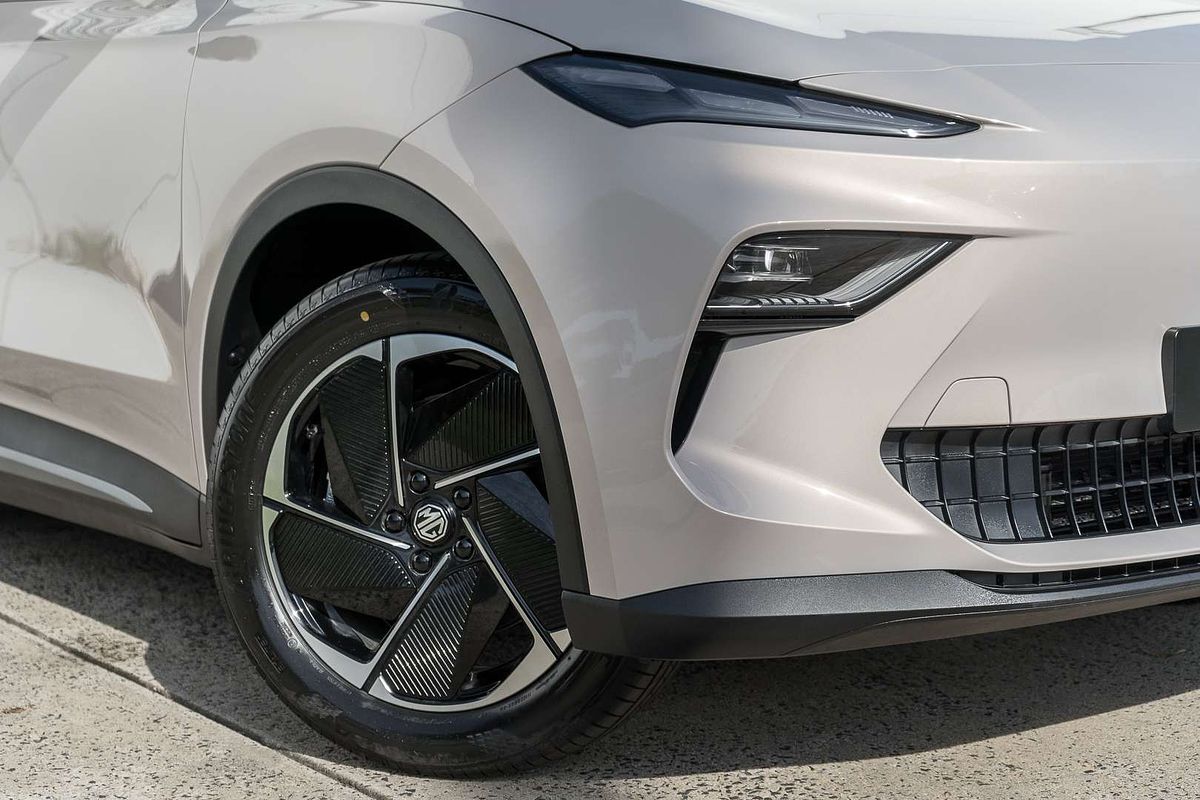 2025 MG MGS5 EV Essence 62 ZS3EM