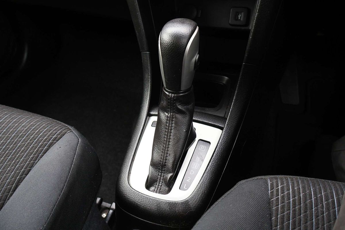 2014 Suzuki Swift GL Navigator FZ