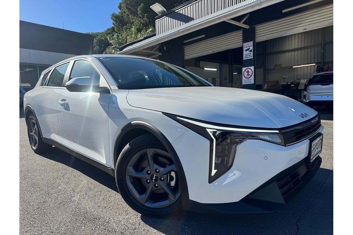 2025 Kia K4 S CL4m