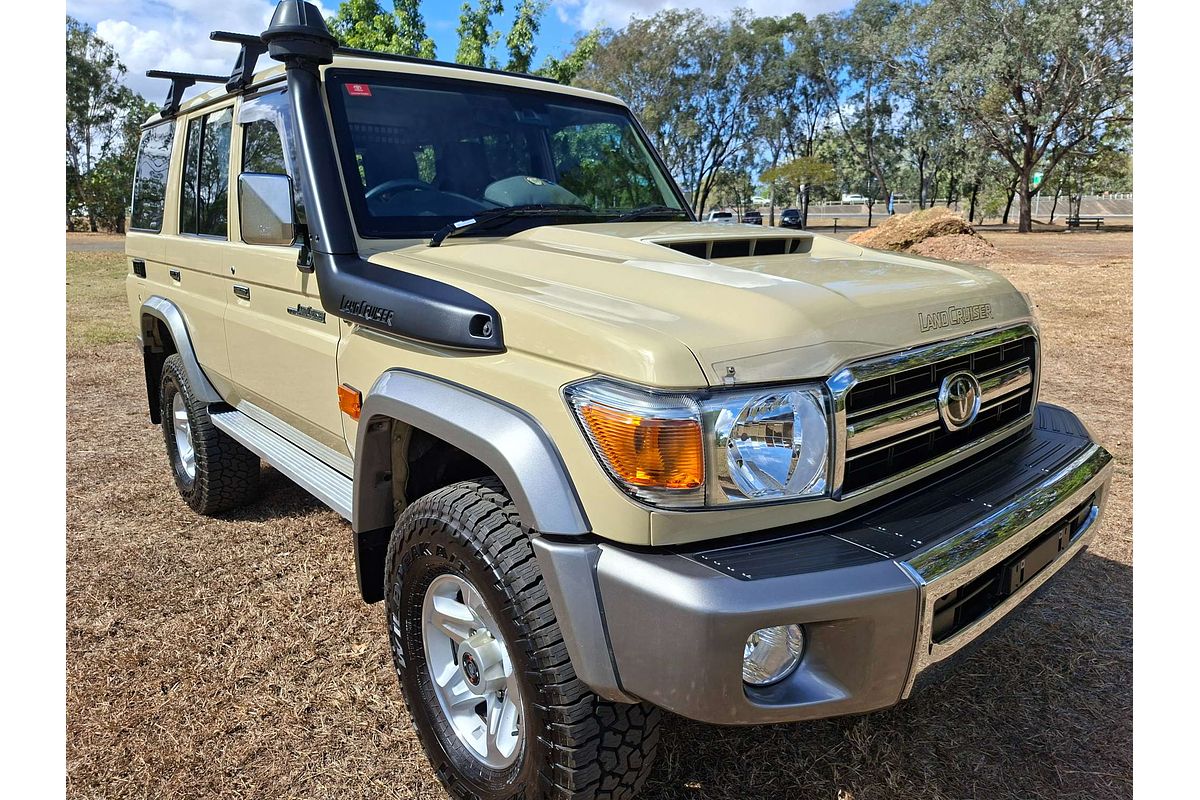 2023 Toyota Landcruiser GXL VDJ76R