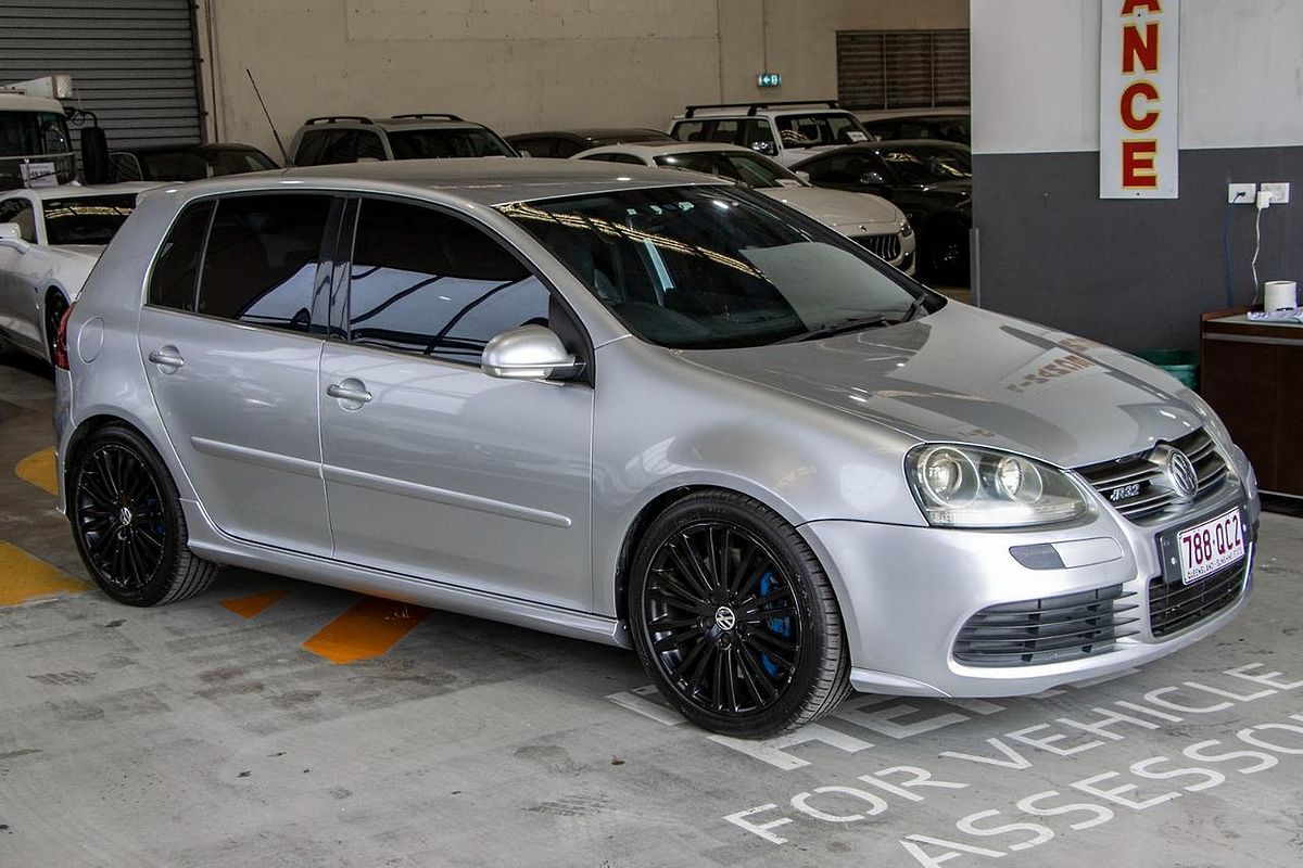 2007 Volkswagen Golf R32 V