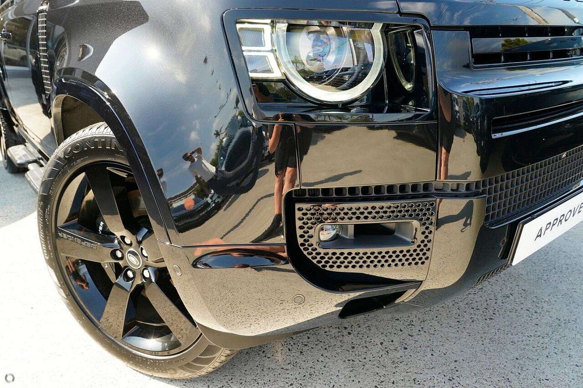 2025 Land Rover Defender 110 P525 V8 L663