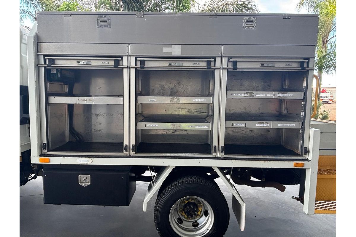 2017 Isuzu N Series NPS 75/45-155 image 13