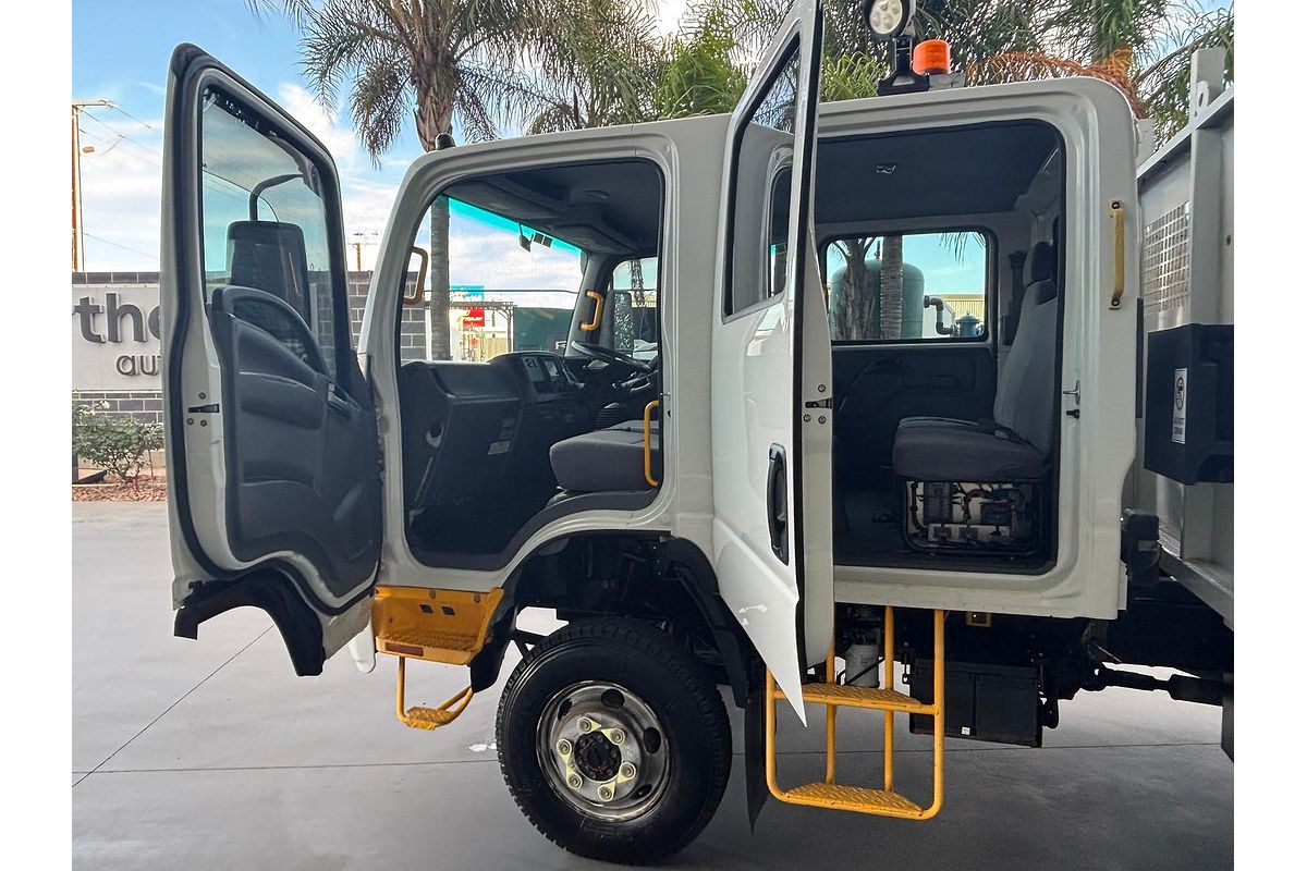 2017 Isuzu N Series NPS 75/45-155 image 23