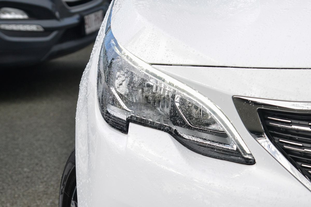 2017 Peugeot 5008 Allure P87