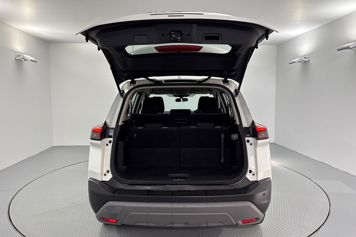 2024 Nissan X-TRAIL ST T33