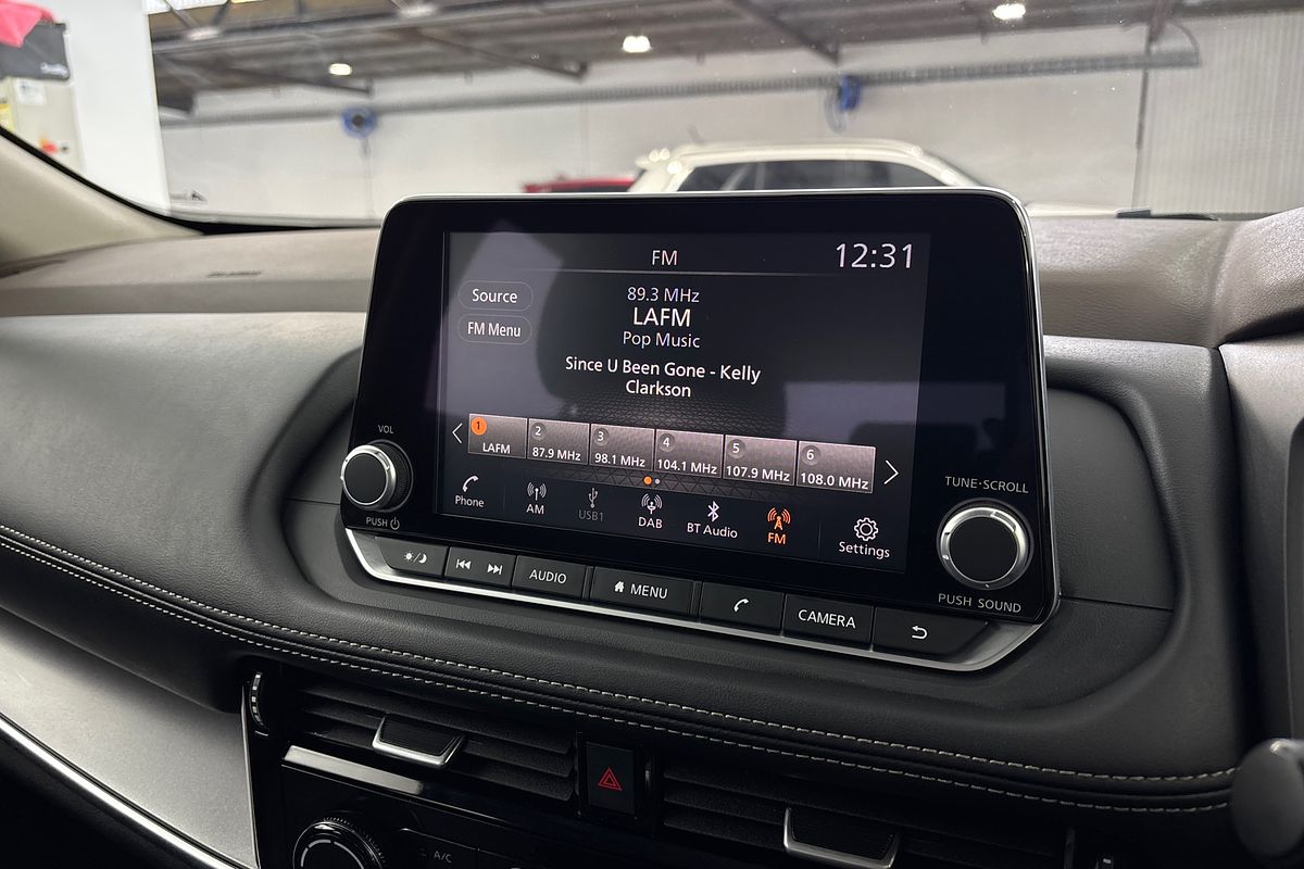 2024 Nissan X-TRAIL ST T33