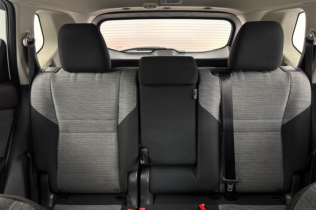 2024 Nissan X-TRAIL ST T33