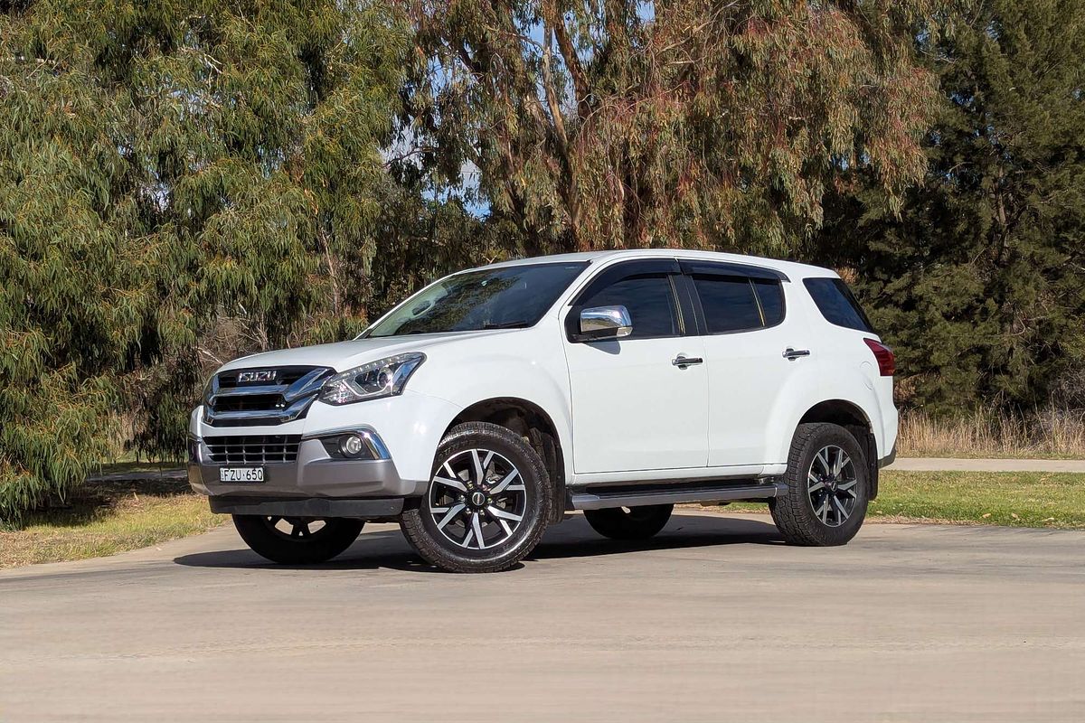 2020 Isuzu MU-X LS-U