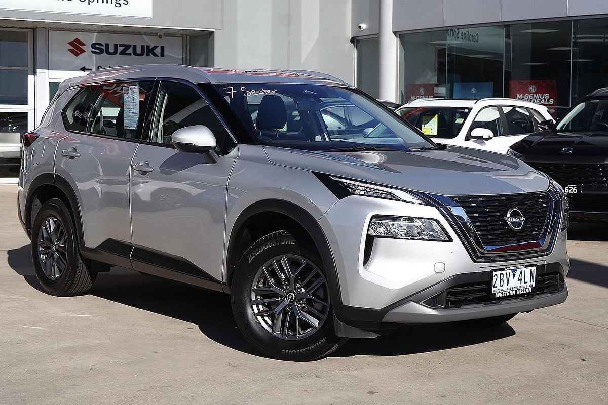 2024 Nissan X-TRAIL ST T33