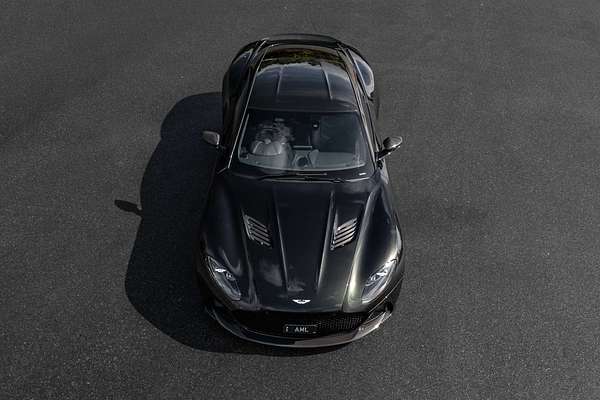 2022 Aston Martin DBS