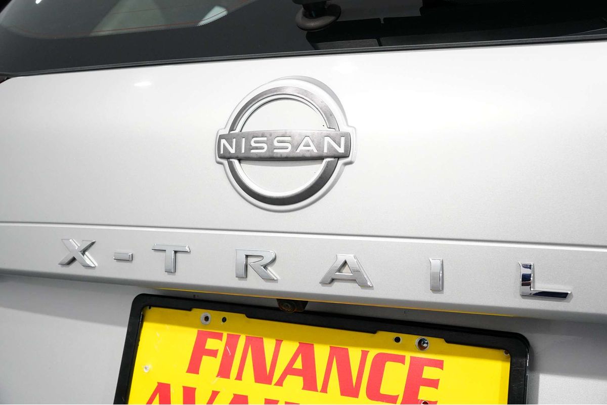2024 Nissan X-TRAIL ST T33