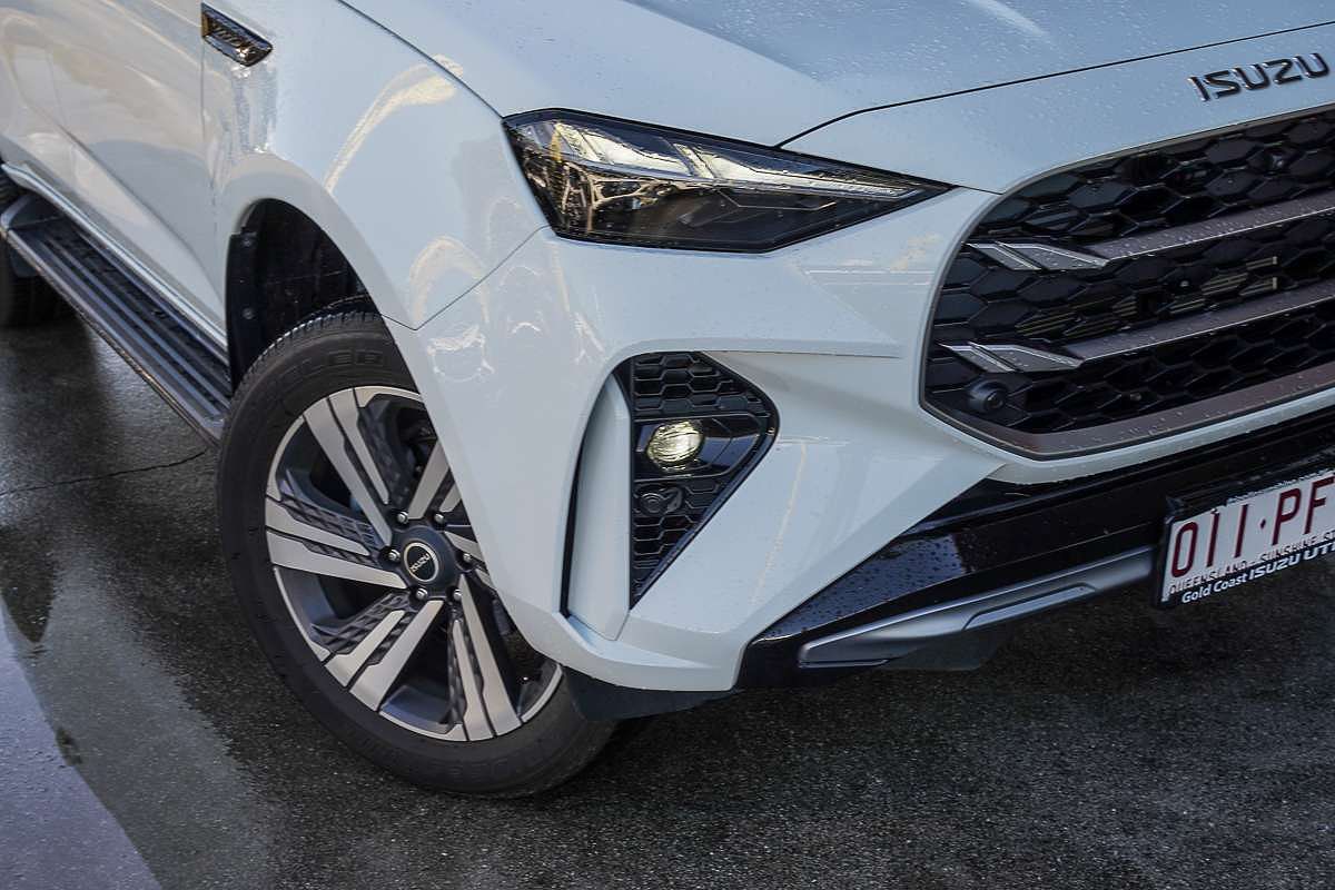 2025 Isuzu MU-X LS-T