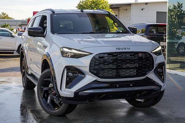 2026 Isuzu MU-X X-TERRAIN