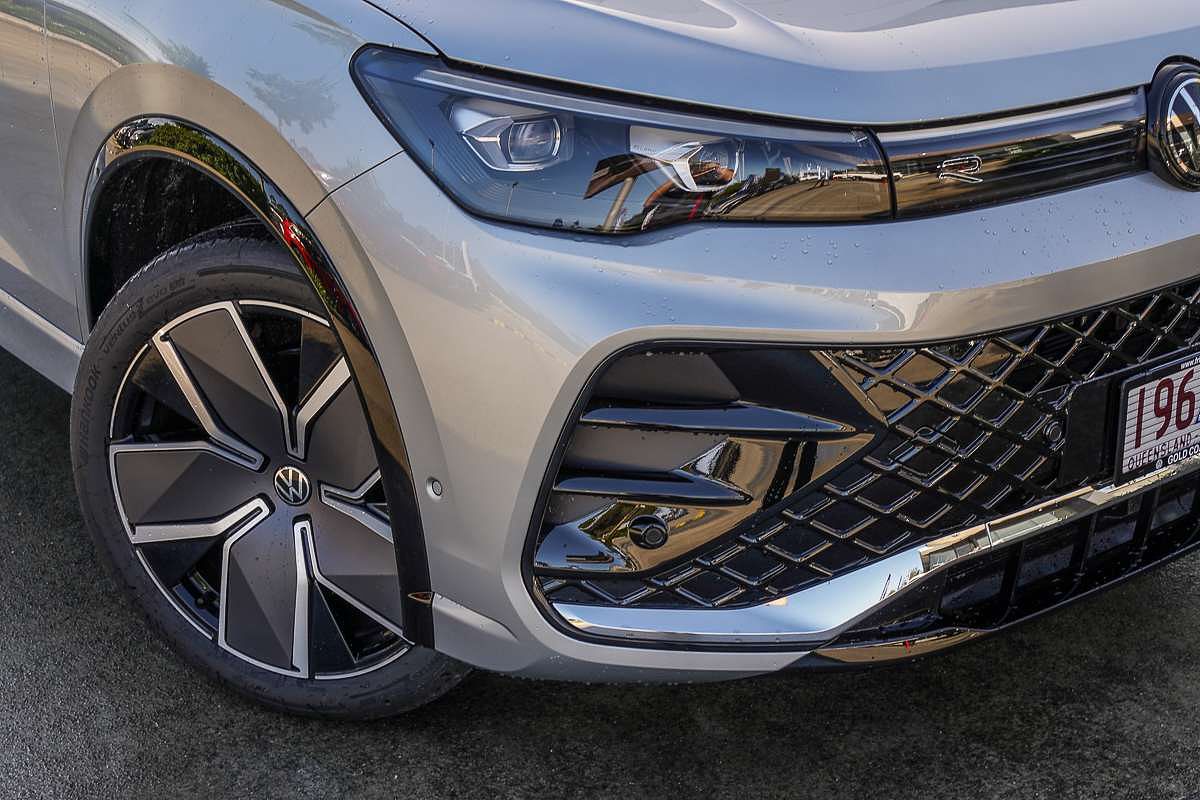 2026 Volkswagen Tiguan 200TSI eHybrid R-Line CT