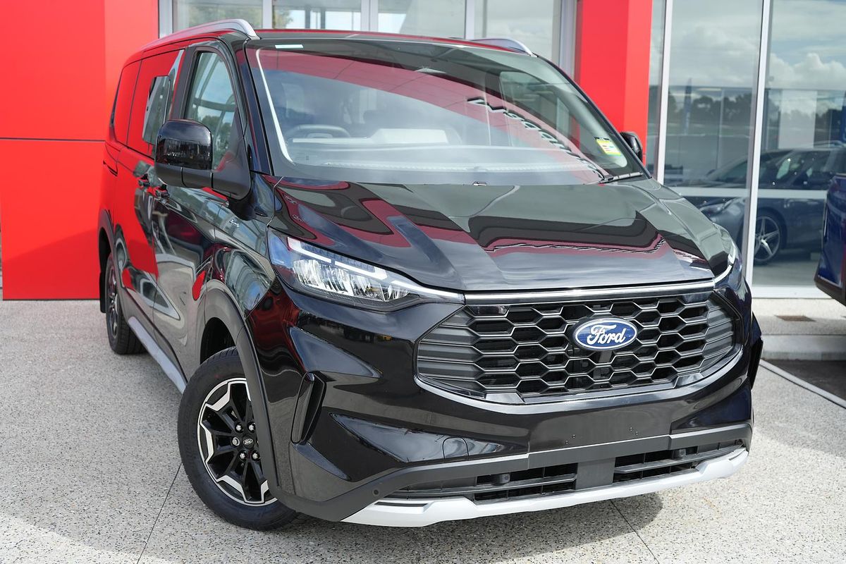 2025 Ford Tourneo Active AV SWB