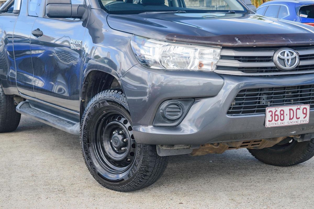 2017 Toyota Hilux SR GUN126R 4X4