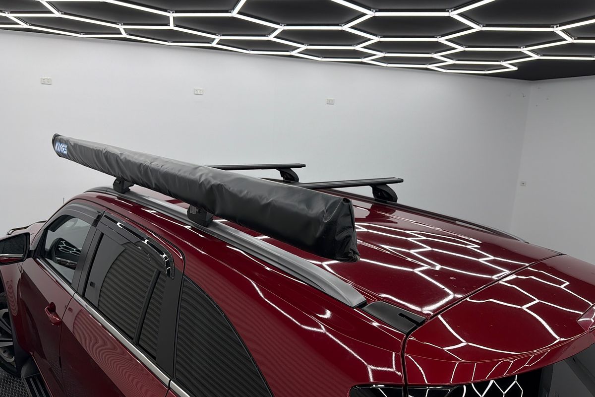 2022 Isuzu MU-X LS-T
