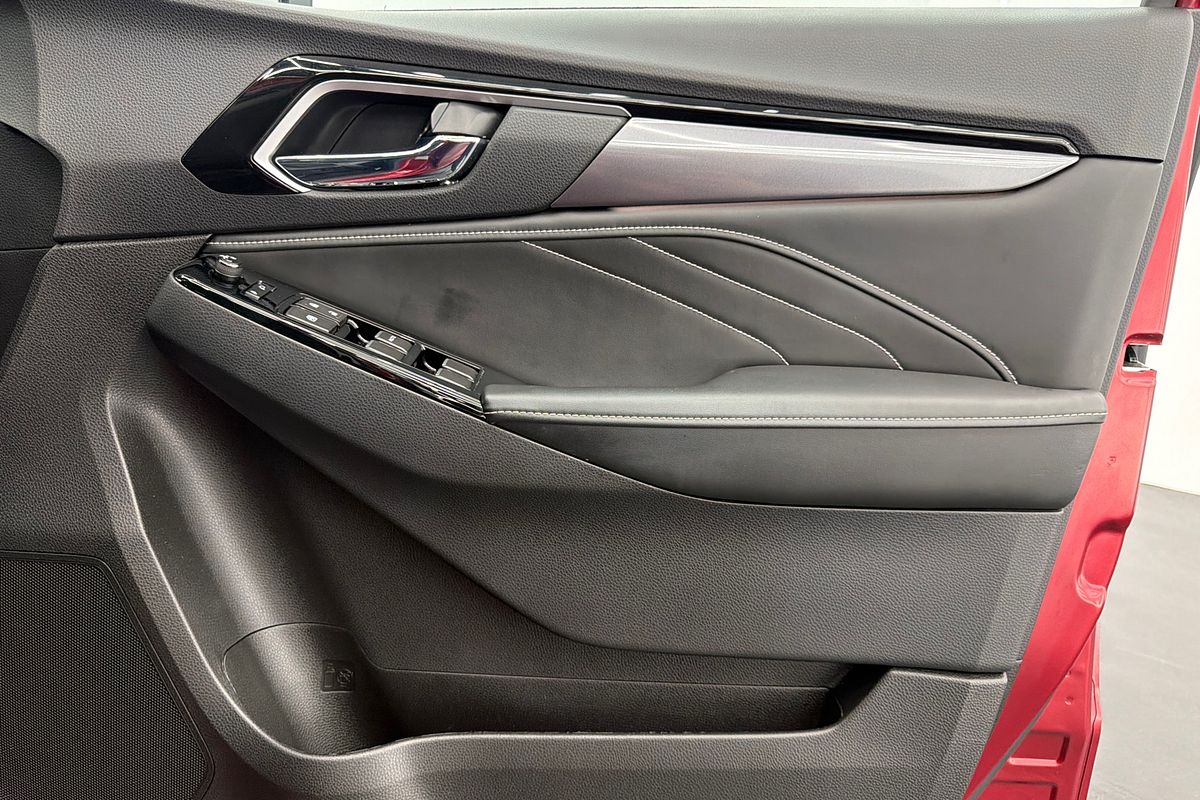 2022 Isuzu MU-X LS-T