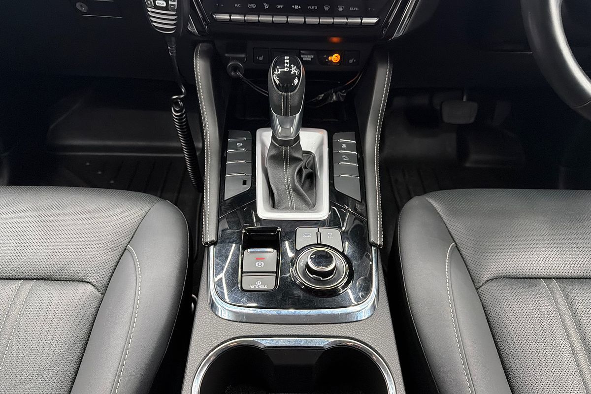 2022 Isuzu MU-X LS-T