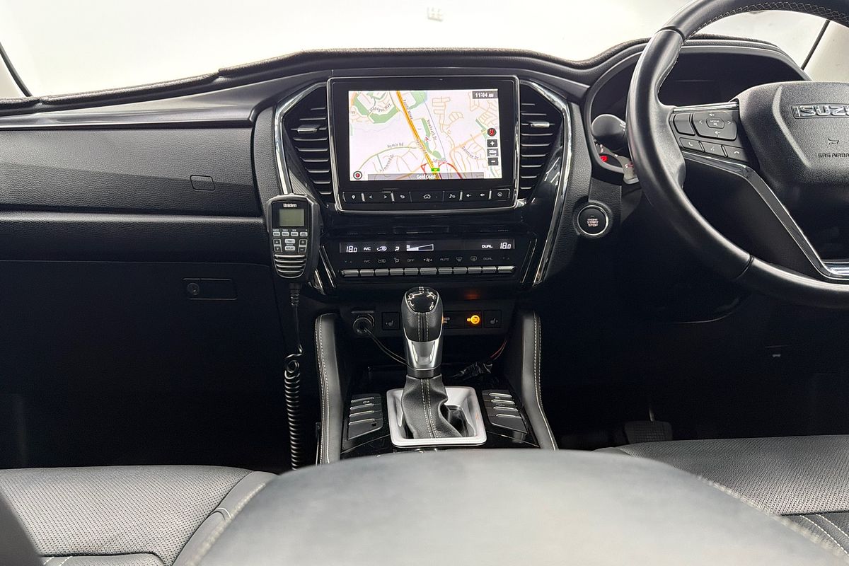 2022 Isuzu MU-X LS-T