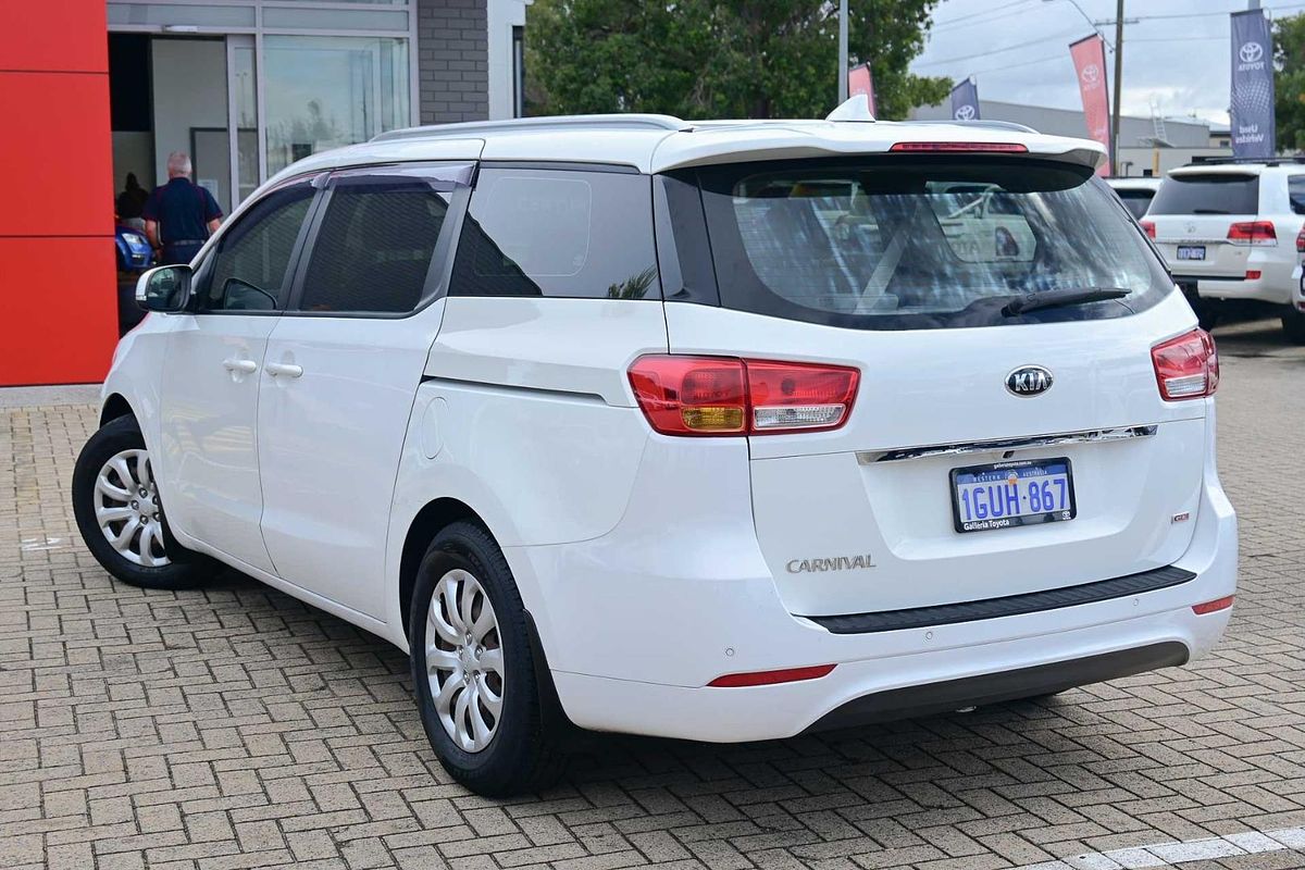 2017 Kia Carnival S YP