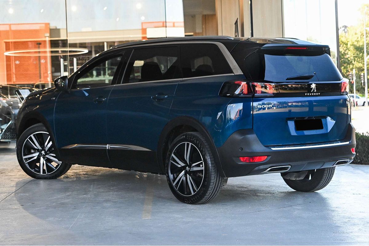 2022 Peugeot 5008 GT P87