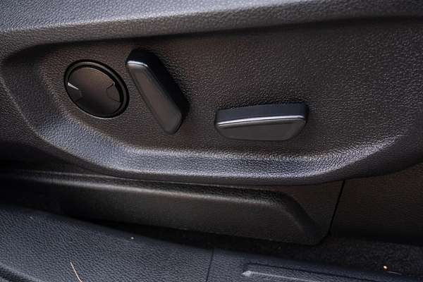 2023 Ford Everest Sport 3.0L thumb-18
