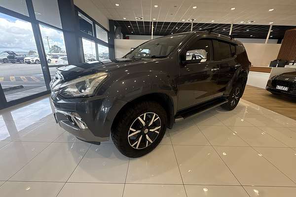 2020 Isuzu MU-X LS-U thumb-3