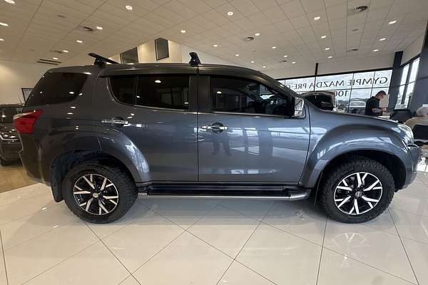 2020 Isuzu MU-X LS-U thumb-9