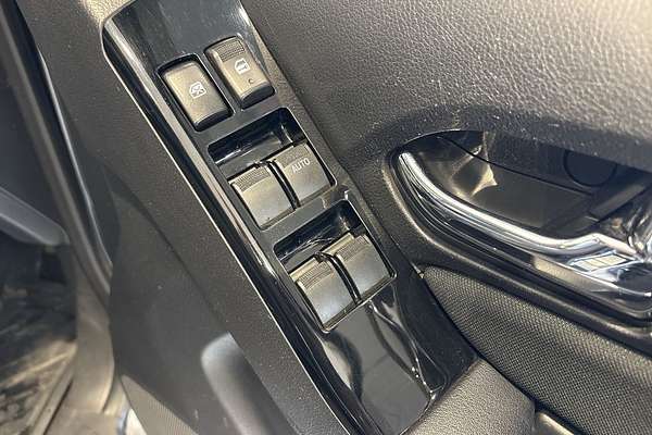 2020 Isuzu MU-X LS-U thumb-19