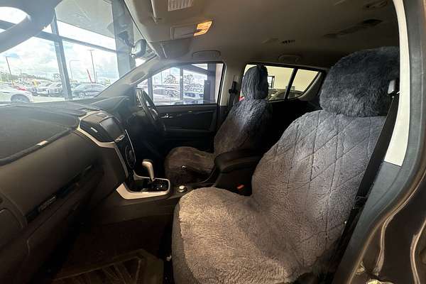 2020 Isuzu MU-X LS-U thumb-31