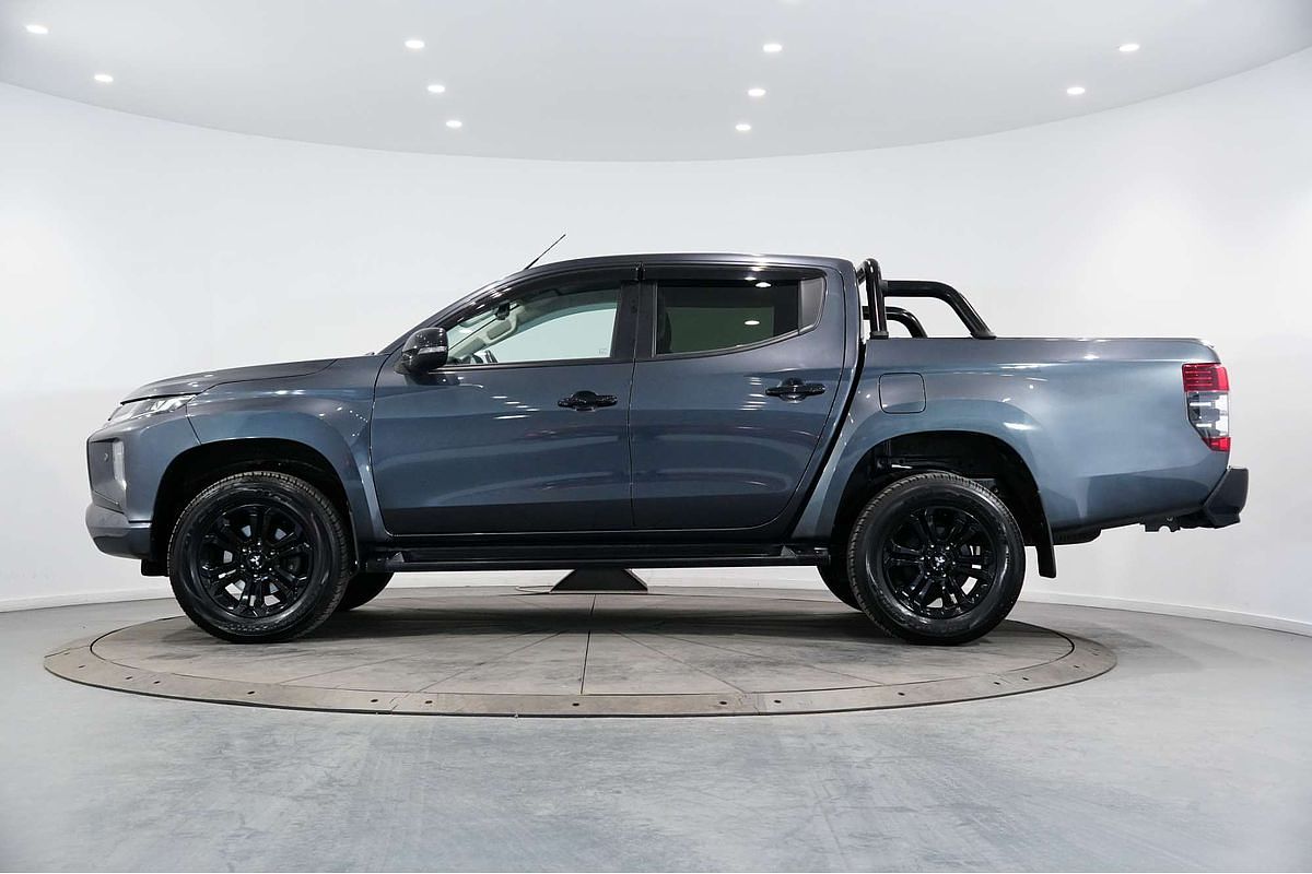 2022 Mitsubishi Triton GSR MR 4X4