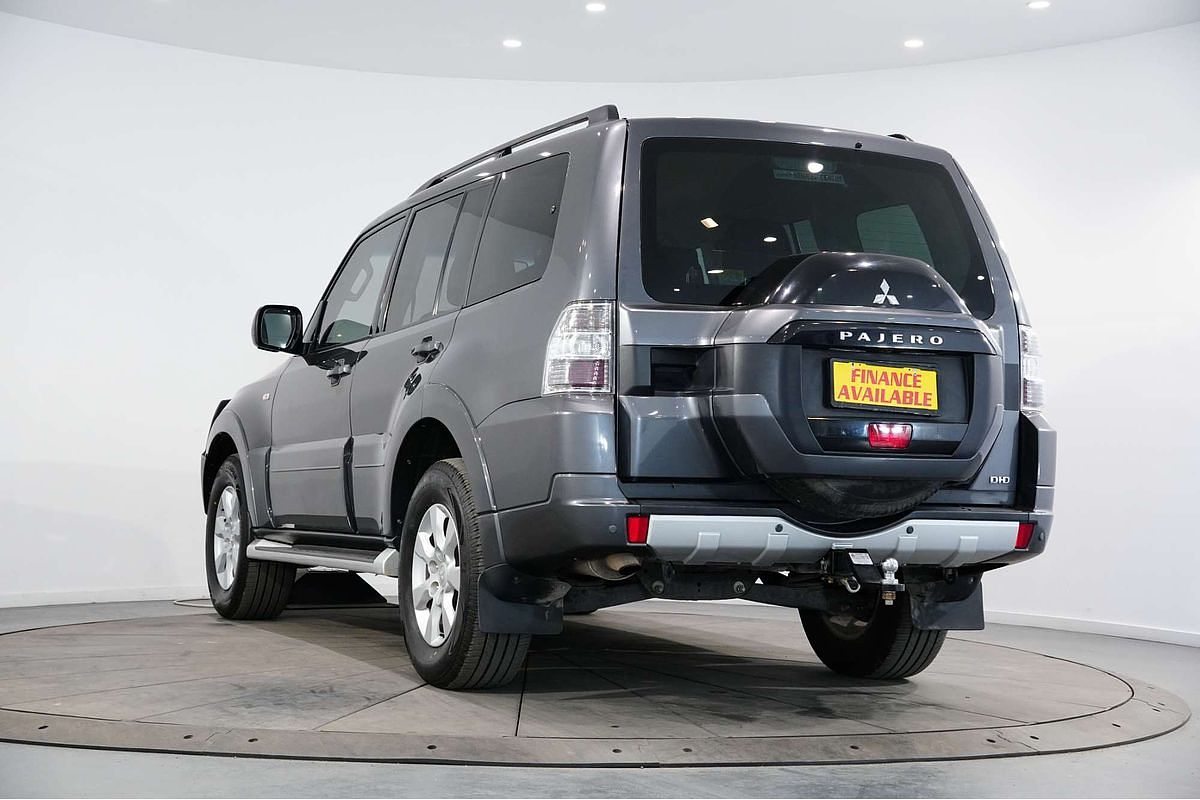 2018 Mitsubishi Pajero GLX NX