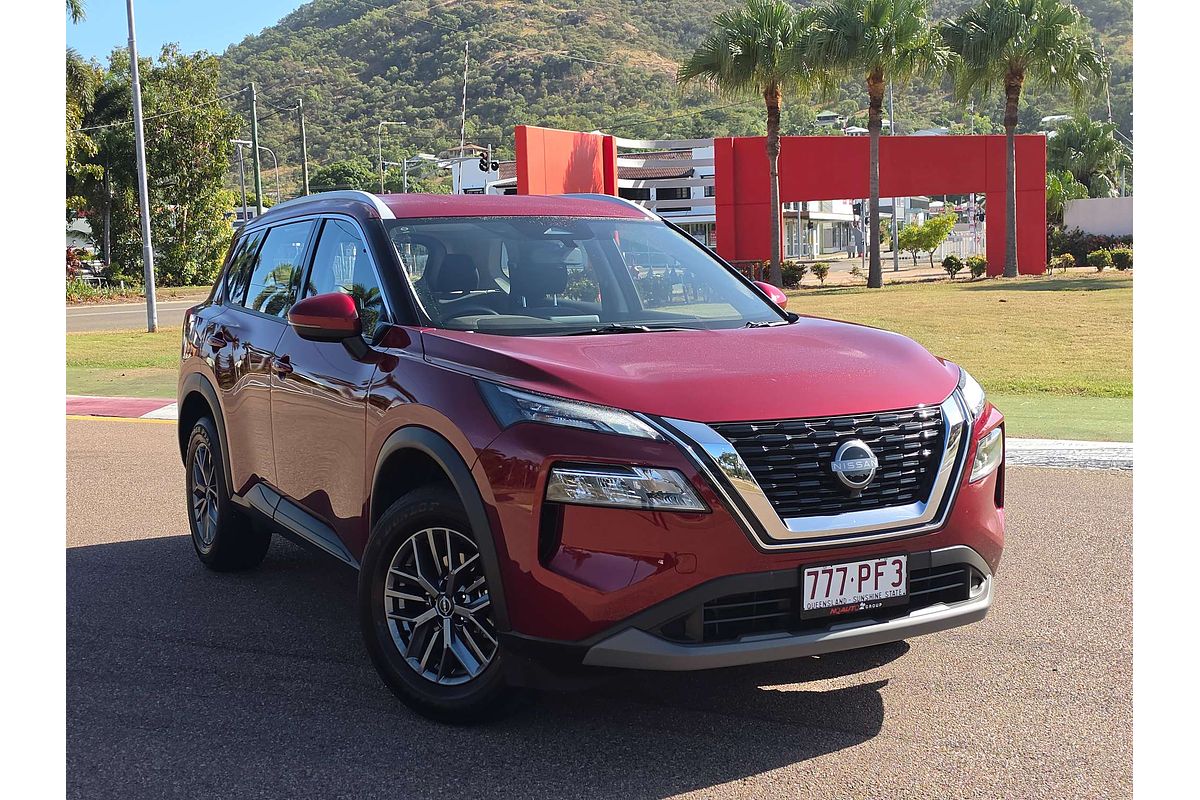 2025 Nissan X-TRAIL ST T33