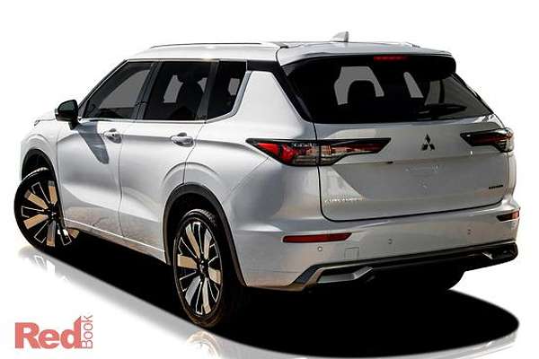 2026 Mitsubishi Outlander Exceed ZM thumb-3