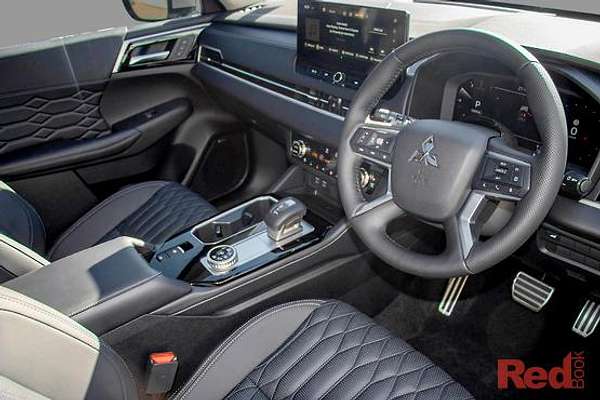 2026 Mitsubishi Outlander Exceed ZM thumb-6