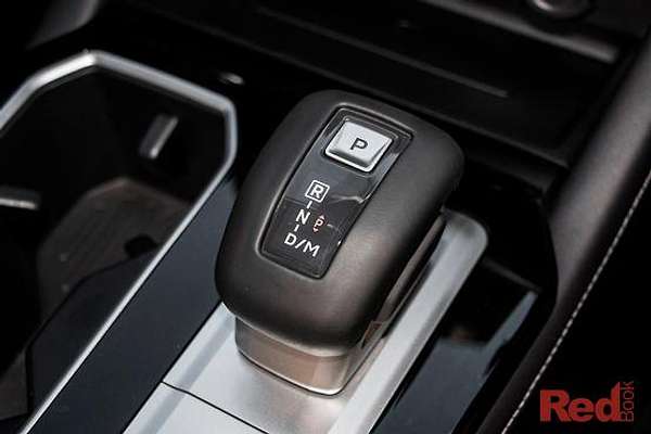 2026 Mitsubishi Outlander Exceed ZM thumb-13