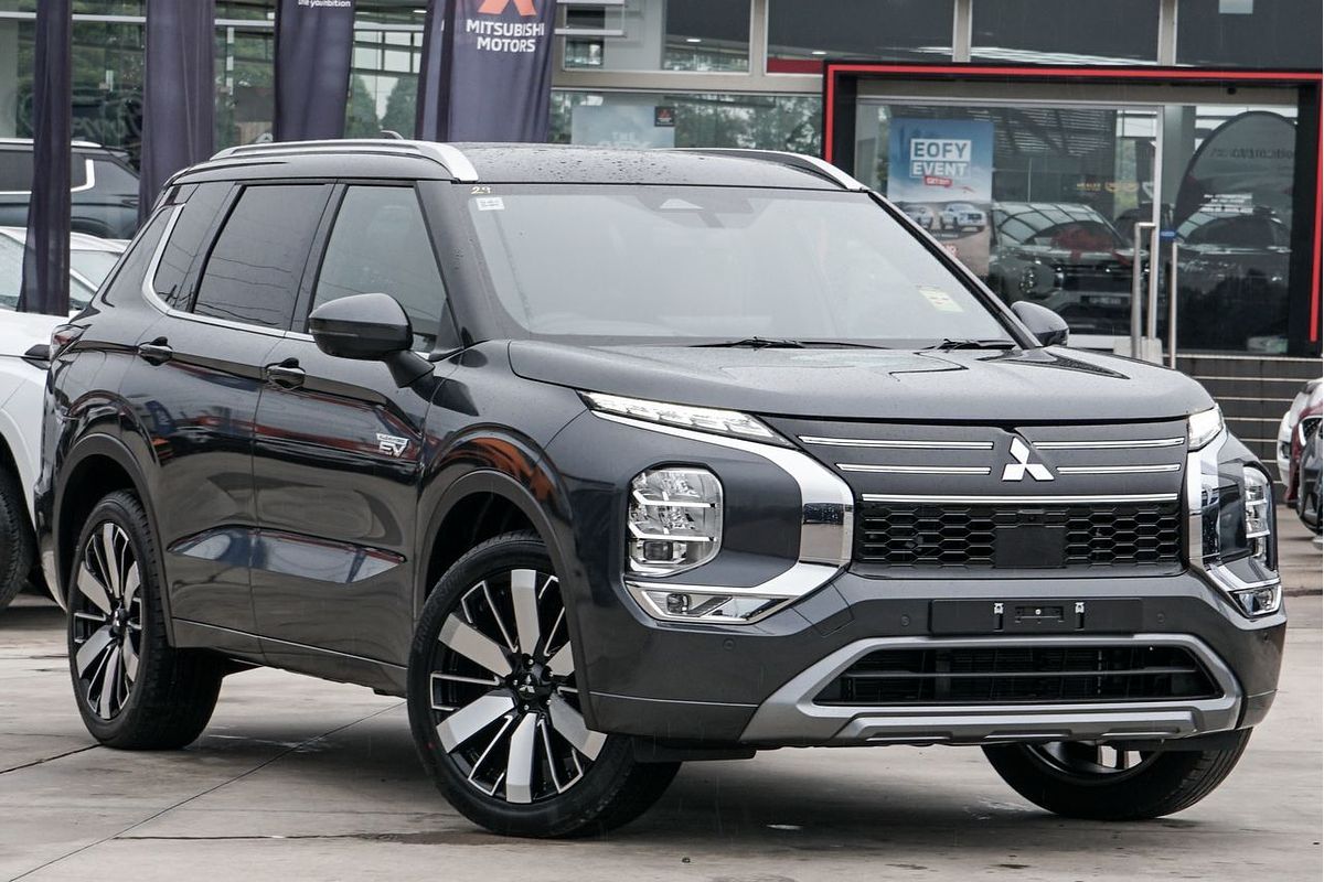 2025 Mitsubishi Outlander PHEV Exceed Tourer ZM