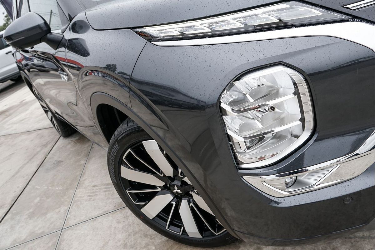2025 Mitsubishi Outlander PHEV Exceed Tourer ZM