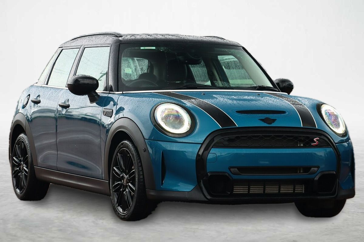 2021 MINI Hatch Cooper S Classic F55 LCI