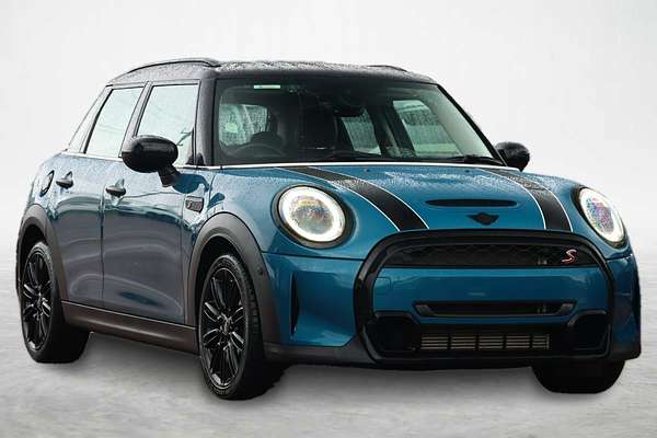 2021 MINI Hatch Cooper S Classic F55 LCI