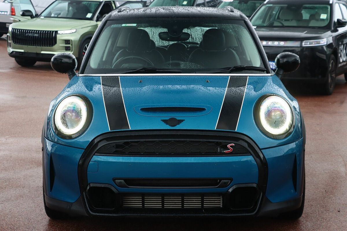 2021 MINI Hatch Cooper S Classic F55 LCI