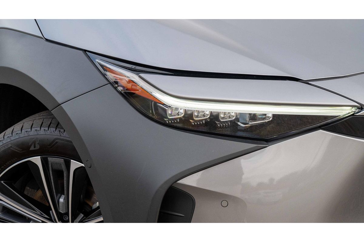 2024 Toyota bZ4X XEAM10R