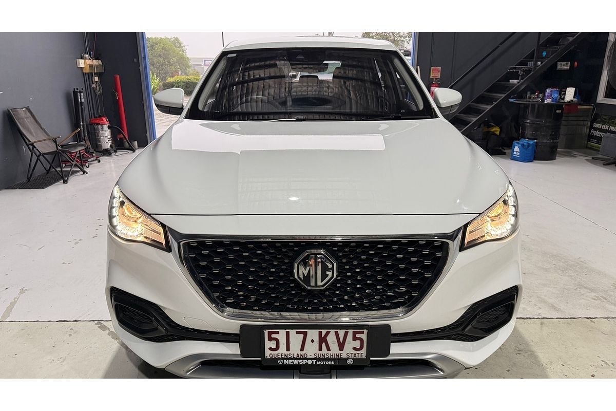2021 MG HS Core SAS23
