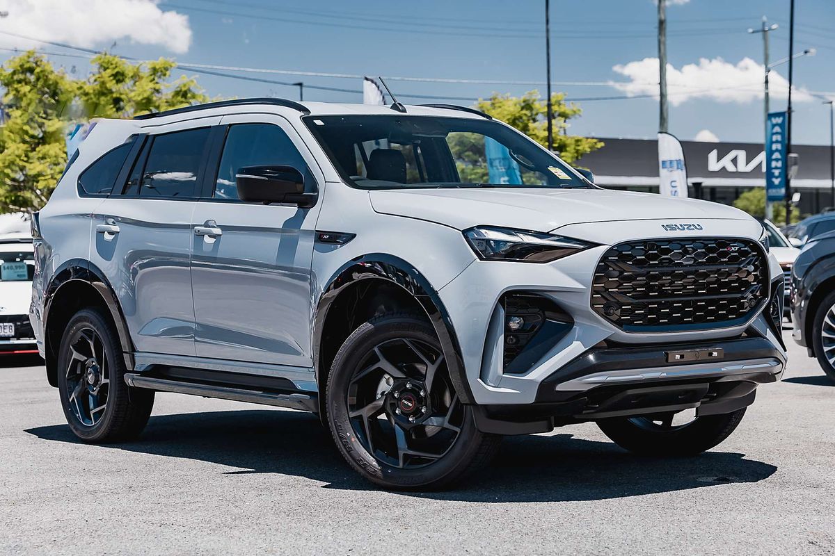 2026 Isuzu MU-X X-TERRAIN
