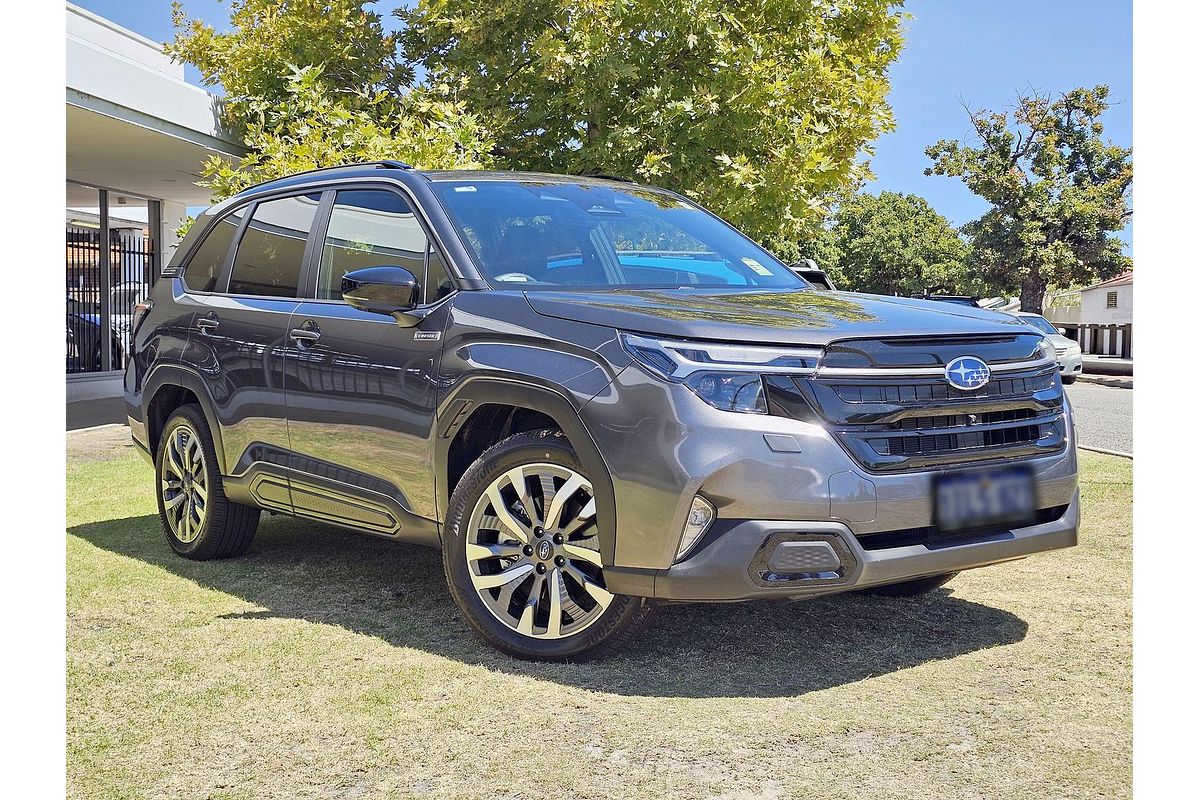 2025 Subaru Forester Hybrid Touring S6