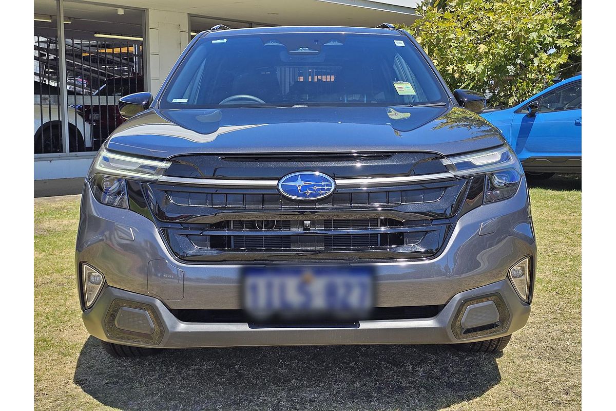 2025 Subaru Forester Hybrid Touring S6