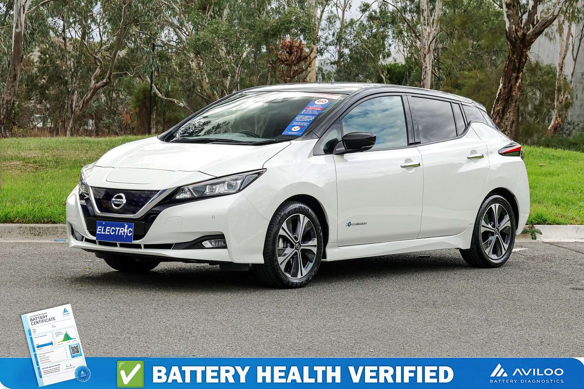 2022 Nissan LEAF ZE1