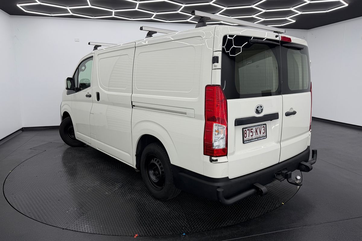 2024 Toyota Hiace GDH300R LWB